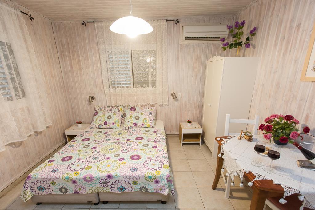 Leyad Hashmura Lodging Jesud ha-Ma’ala Zewnętrze zdjęcie